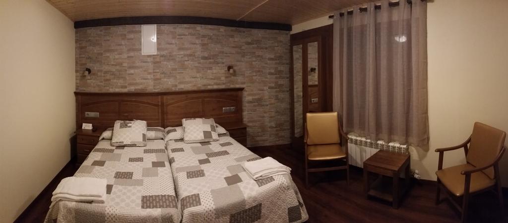 Hotel Sarao Ескаррілья Екстер'єр фото