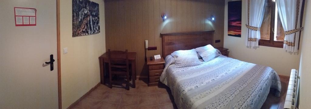 Hotel Sarao Ескаррілья Номер фото